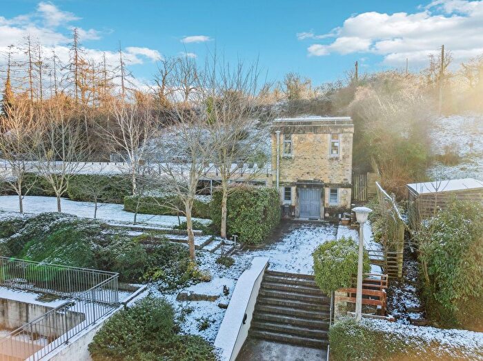 2 Bedroom Detached House For Sale In Worsham, Witney, OX29