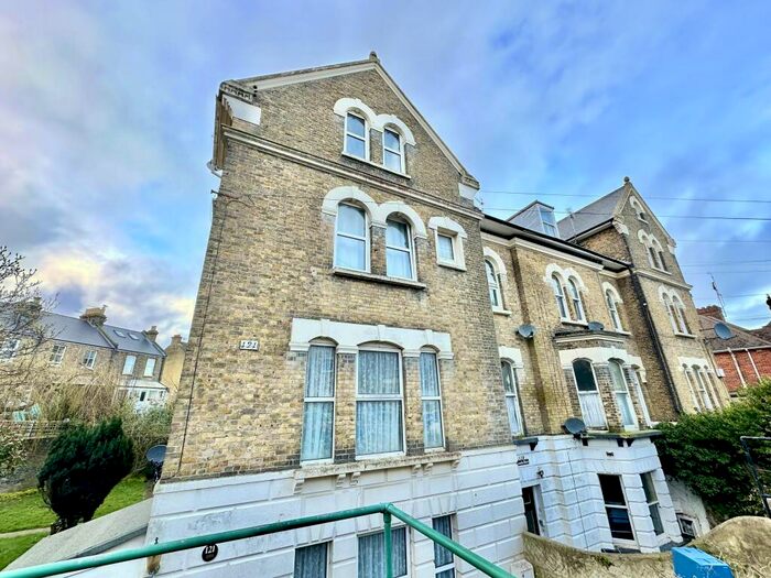 1 Bedroom Flat To Rent In South Eastern Road, Ramsgate, CT11