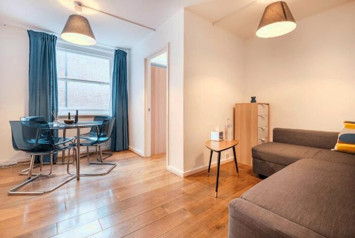 1 Bedroom Flat To Rent In Oxford Street, W1D
