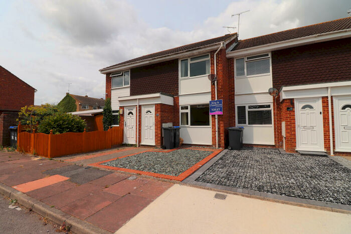 2 Bedroom House To Rent In Halifax Drive, Durrington, BN13