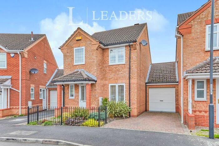 3 Bedroom Detached House To Rent In Gilderdale Way, Oakwood, DE21