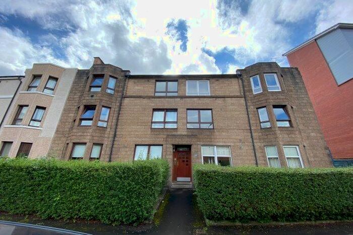 2 Bedroom Flat To Rent In Holmbank Avenue, Glasgow, G41