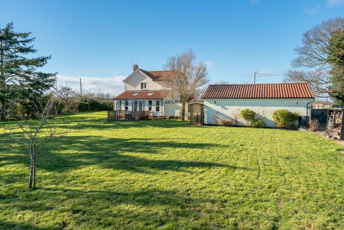 3 Bedroom Detached House For Sale In Loddon Road, Toft Monks, Beccles, NR34