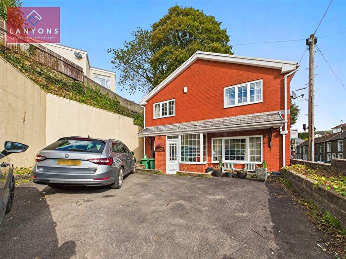 4 Bedroom Country House For Sale In Swan Terrace, Tonypandy, Rhondda Cynon Taf, CF40