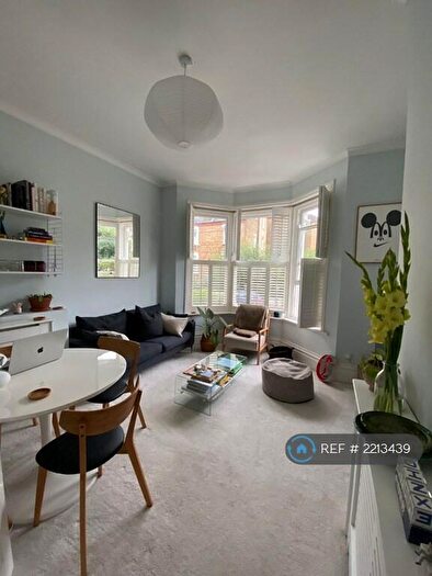 1 Bedroom Flat To Rent In Brockley, London, SE4