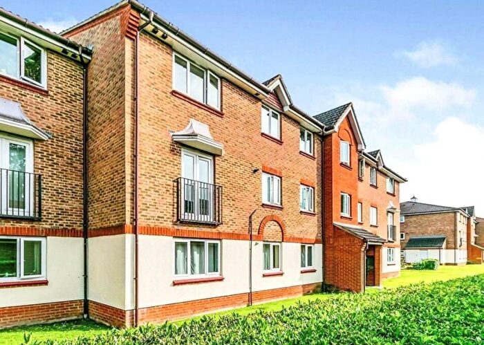 2 Bedroom Flat To Rent In Bodiam Court, Maidstone, ME16