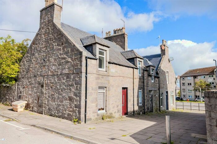 2 Bedroom Flat To Rent In Piries Lane, Aberdeen, AB24