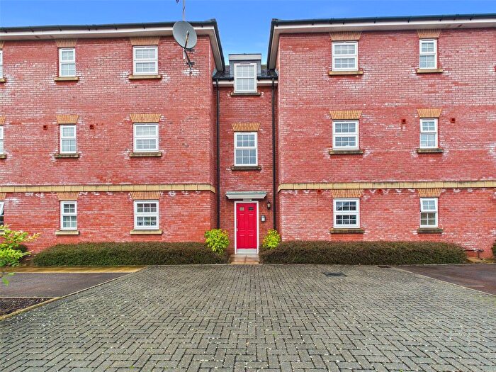 2 Bedroom Flat For Sale In Laurel Drive, Brockworth, Gloucester, Gloucestershire, GL3