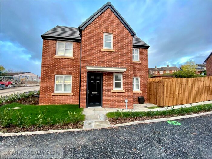 3 Bedroom Detached House To Rent In Fusilier Close, Middleton, Manchester, Greater Manchester, M24