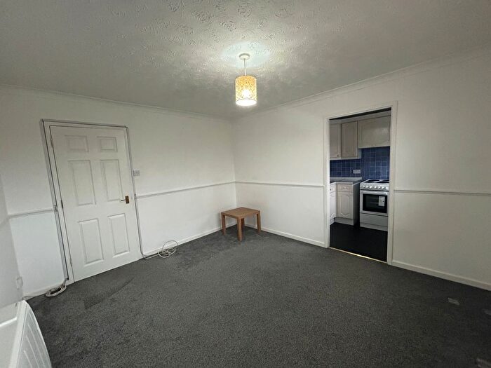 1 Bedroom Flat For Sale In Flat, Oakley Court, Churchill Close, Dartford, Kent, DA1