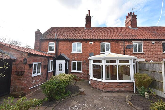 2 Bedroom Cottage For Sale In Bell Lane, Collingham, Newark, NG23