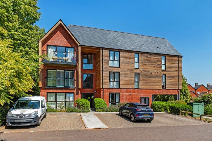 2 Bedroom Apartment To Rent In Andover Road, Winchester, SO22