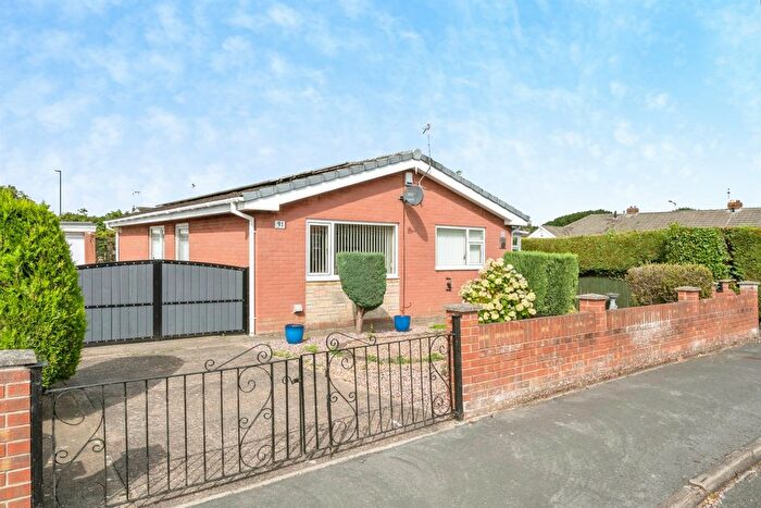 3 Bedroom Detached Bungalow For Sale In Pennine Road, Thorne, Doncaster, DN8