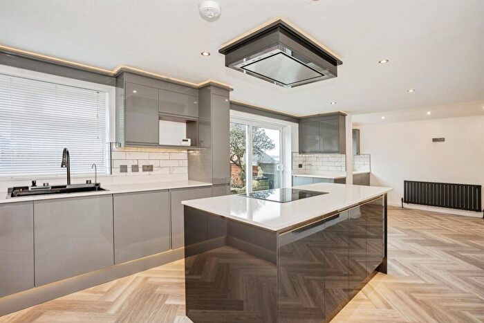 4 Bedroom Detached House For Sale In Waltham Rise, Melton Mowbray, LE13