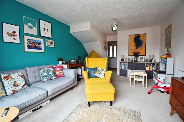 2 Bedroom End Of Terrace House For Sale In Clover Way, Romsey, Hampshire, SO51