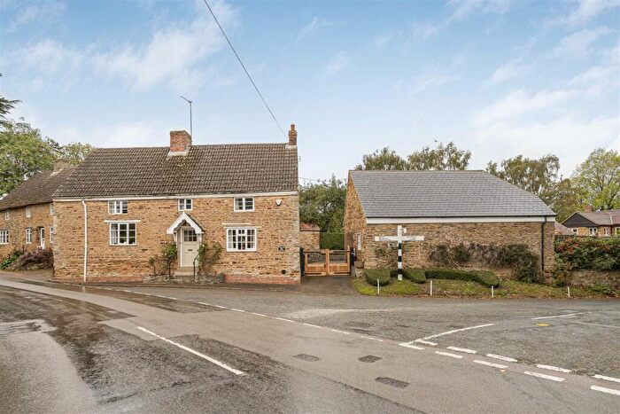 3 Bedroom Cottage For Sale In Main Street, Hannington, Northampton, NN6
