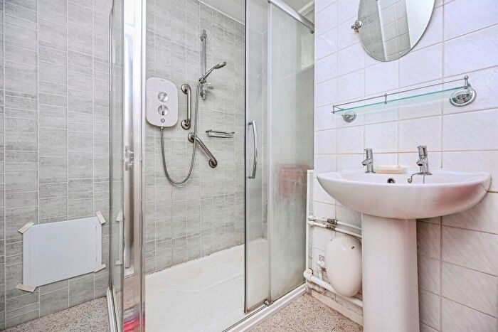 3 Bedroom Flat For Sale In Croxteth Drive, Liverpool, L17