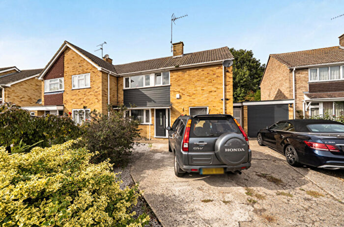 3 Bedroom Semi-Detached House For Sale In Sheridan Road, Frimley, Camberley, Surrey, GU16