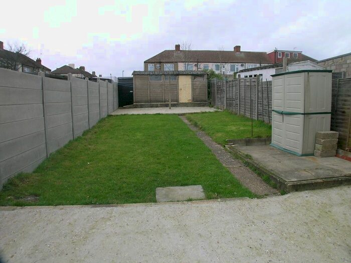 1 Bedroom Flat To Rent In Rowley Close, Wembley, Middlesex, HA0