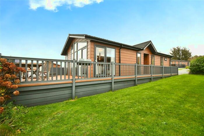 2 Bedroom Bungalow For Sale In Fishguard Bay Resort, Pembrokeshire, SA65