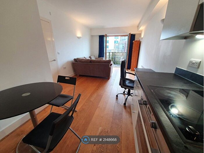 2 Bedroom Flat To Rent In Stroudley Road, Brighton, BN1