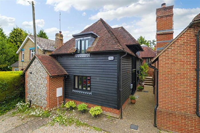 3 Bedroom Detached House For Sale In Homestead Barn, The Street, Newnham, ME9