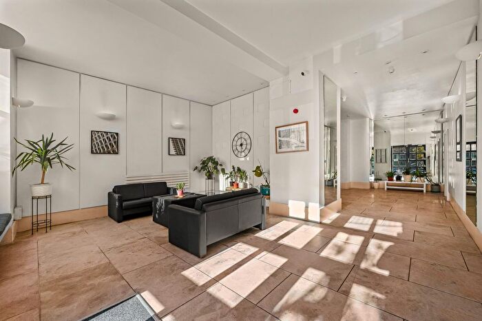 2 Bedroom Flat For Sale In St. Mark Street, Aldgate, E1