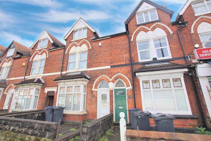 6 Bedroom House To Rent In Raddlebarn Road, Birmingham, B29