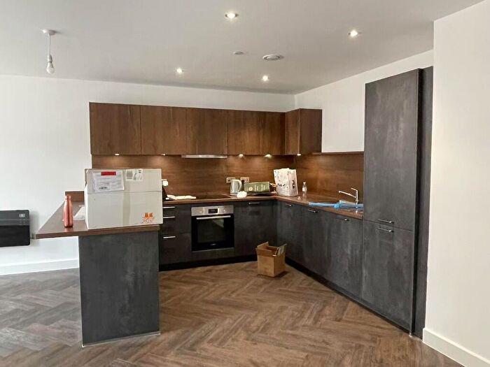 2 Bedroom Flat To Rent In Heaton House Lofts, Camden Street, Birmingham, B1