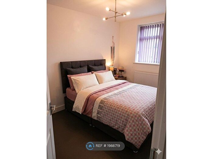 2 Bedroom End Terrace House To Rent In Runcorn Walk, Coventry, CV2