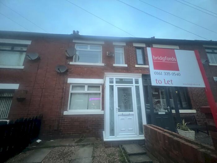 2 Bedroom House To Rent In Corona Avenue; Hyde;, SK14