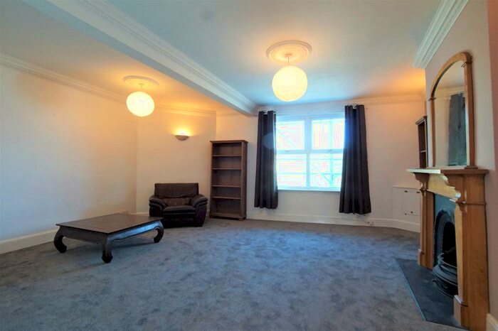 4 Bedroom Maisonette To Rent In Alpha Road, Southville, Bristol, BS3