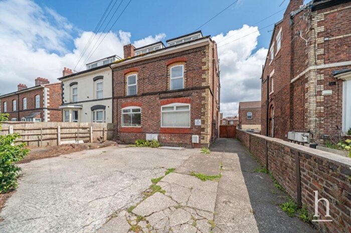 1 Bedroom Apartment For Sale In Euston Grove, Prenton, CH43