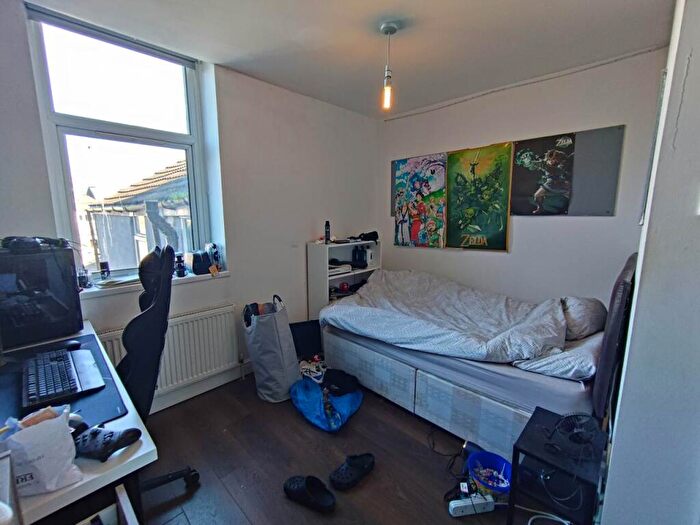 9 Bedroom Terraced House To Rent In Miskin Street (Rooms), Cathays, CF24