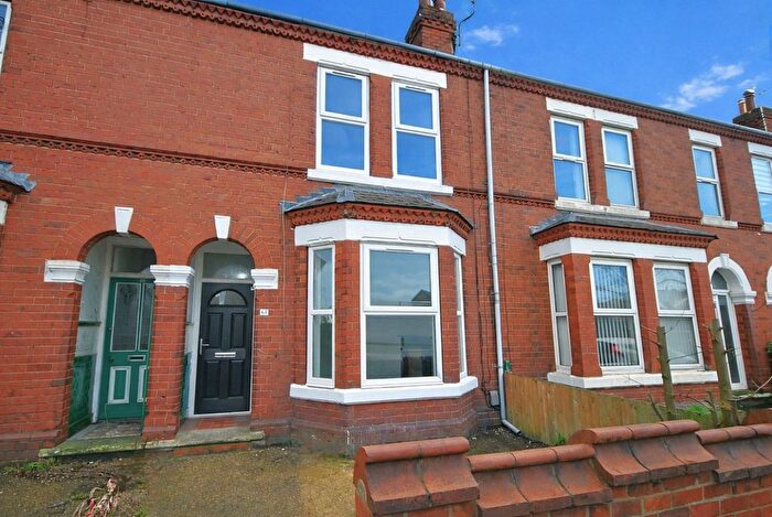 3 Bedroom Terraced House For Sale In Springwell Lane, Doncaster, DN4