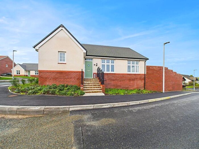 3 Bedroom Detached Bungalow For Sale In Penycoed, Llangain, SA33