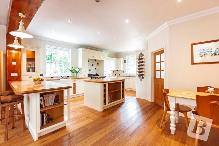 4 Bedroom Detached House For Sale In Rectory Lane, Battlesbridge, Wickford, SS11