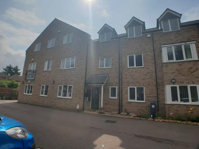 2 Bedroom Flat To Rent In The Blades, Market Deeping, Peterborough, PE6