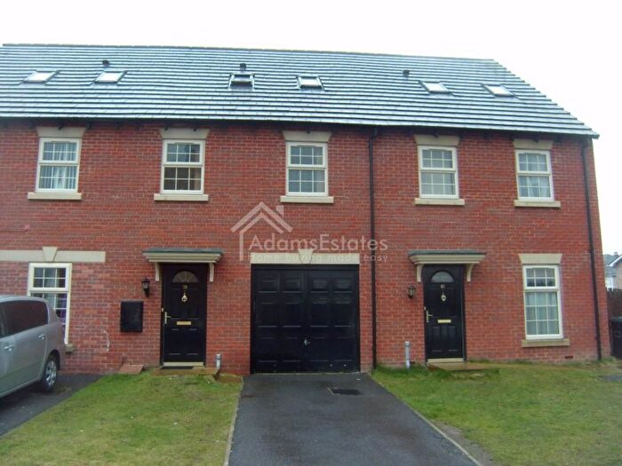 4 Bedroom Terraced House For Sale In Broomer Street, Ravensthorpe, WF13