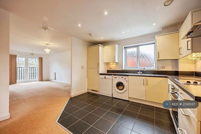 2 Bedroom Flat To Rent In Brighton Road, Purley, CR8