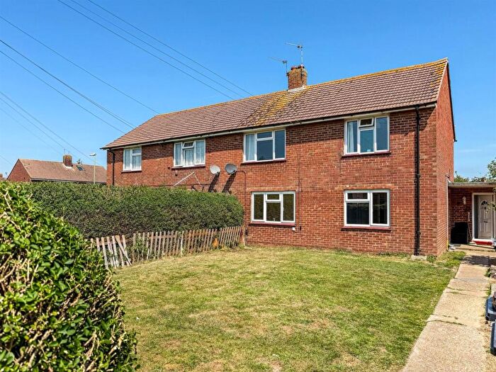 1 Bedroom Flat For Sale In Blendworth Crescent, Havant, PO9