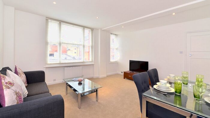 2 Bedroom Flat To Rent In , Hill Street, Mayfair, W1J