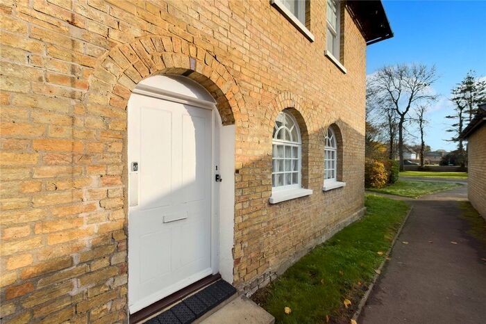 2 Bedroom Flat To Rent In Limes Park, St Ives, Cambs, PE27