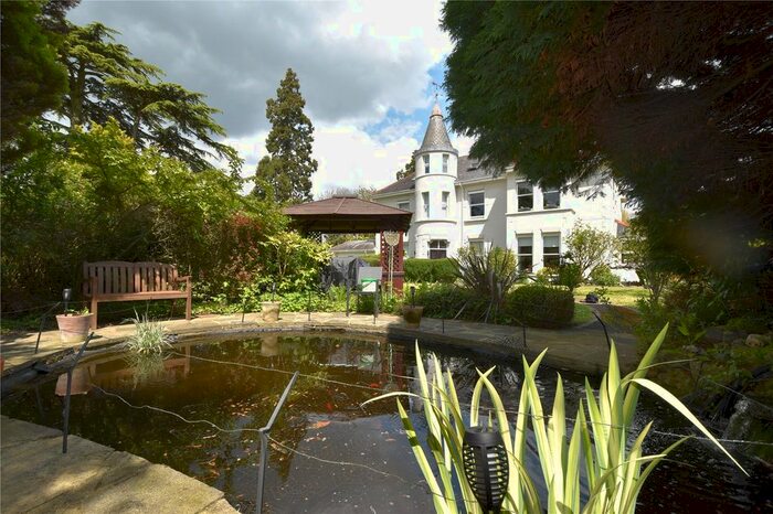 2 Bedroom Flat For Sale In Highcroft Hall, Daltons Road, Crockenhill, Kent, BR8