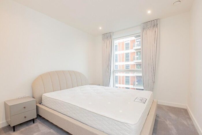 2 Bedroom Apartment To Rent In The Silkstream, West Hendon, NW9