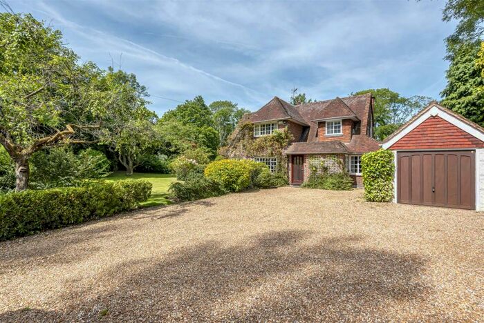 4 Bedroom Detached House For Sale In The Street, West Clandon, Guildford, GU4