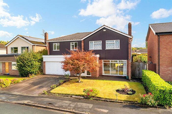 4 Bedroom Detached House For Sale In Windermere Drive, Alderley Edge, SK9