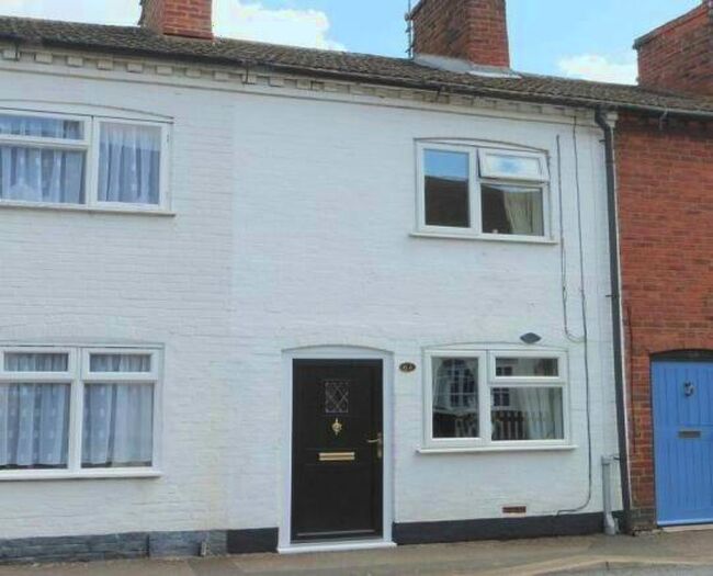 2 Bedroom Terraced House To Rent In Bleachfield Street, Alcester, B49