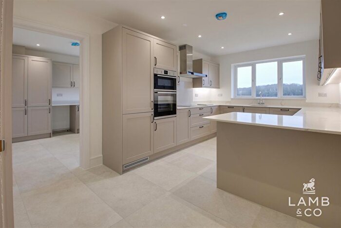 3 Bedroom Detached Bungalow For Sale In The Meadows, Little Clacton, CO16