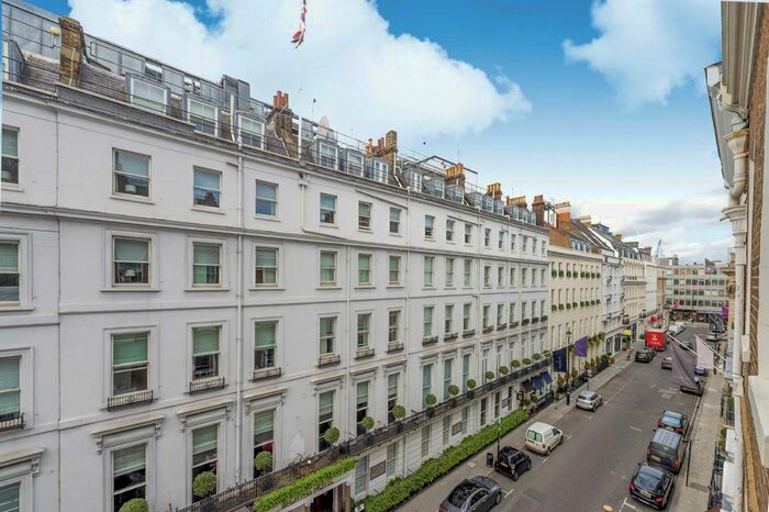 Studio To Rent In Albemarle Street, London, W1S